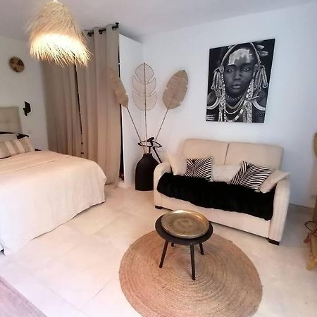 Superbe Studio Ethnique Apartamento Hyères Exterior foto